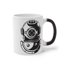 Load image into Gallery viewer, Old fashion Dive Helmet - Color Changing Mug.