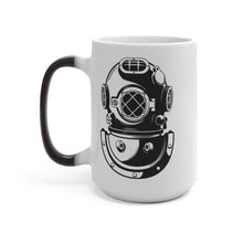 Load image into Gallery viewer, Old fashion Dive Helmet - Color Changing Mug.